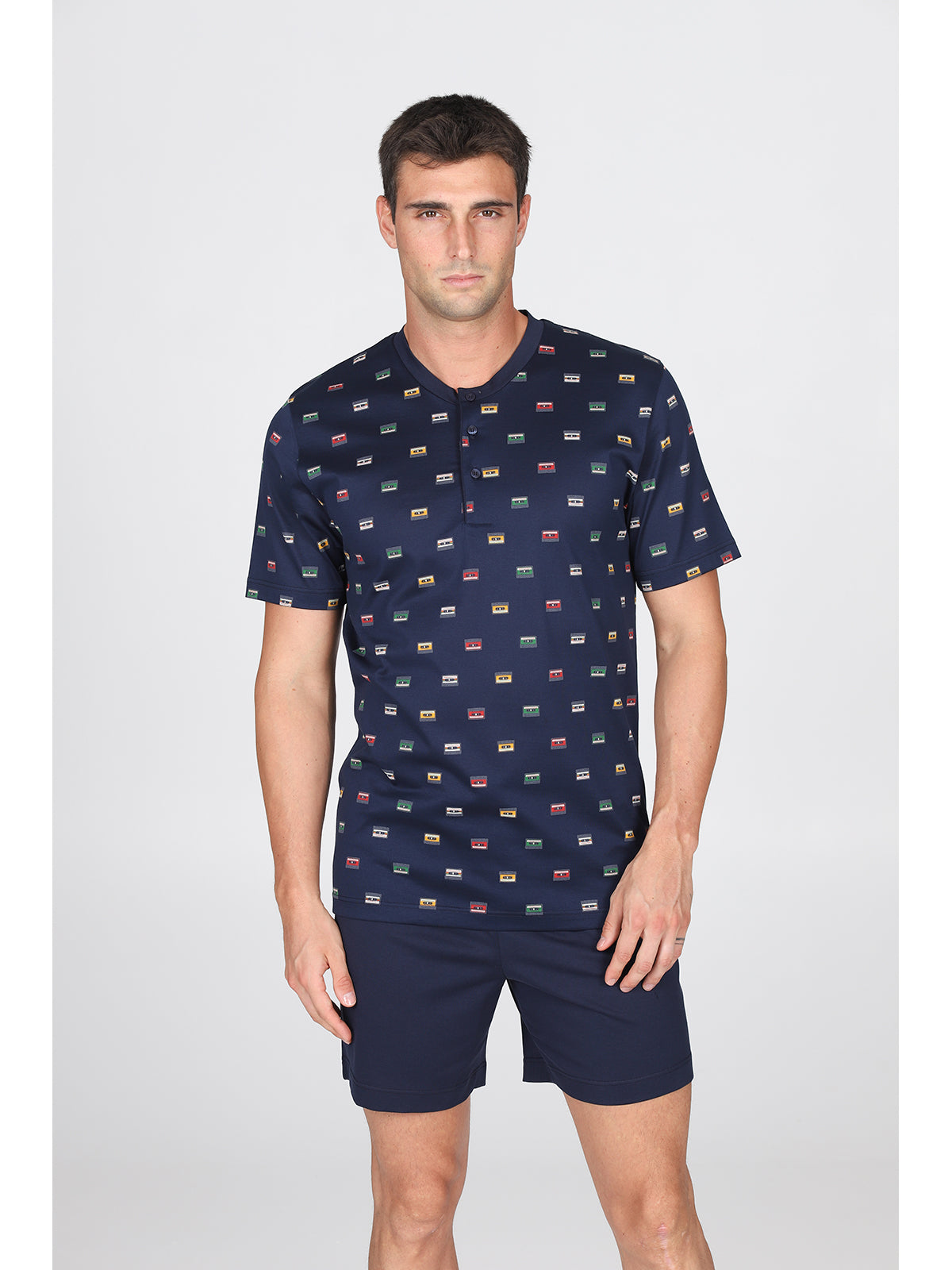 Pigiama corto in leggerissimo jersey 100% cotone, fantasia "music"