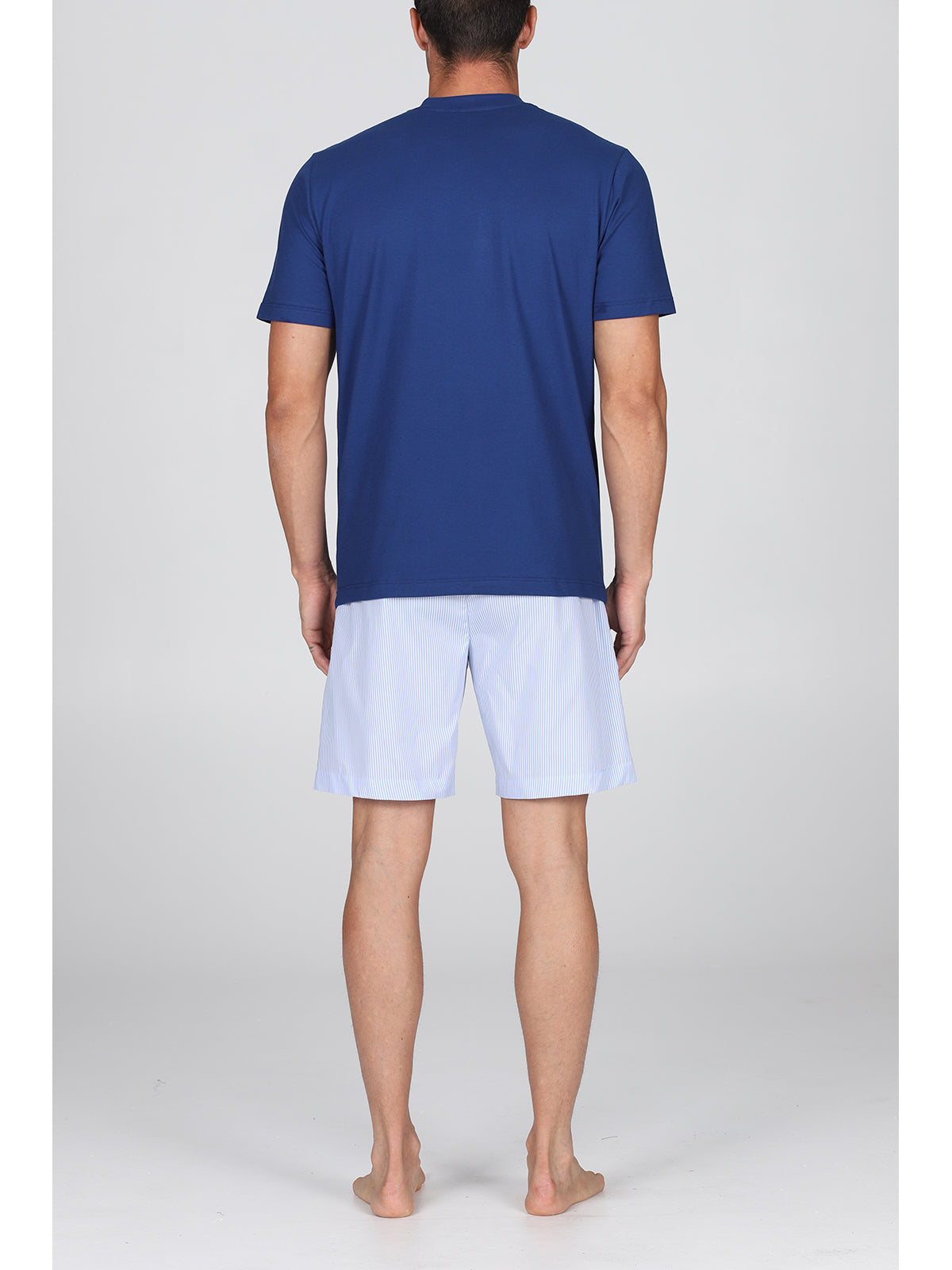 Pigiama corto serafino in popeline e jersey bluette, per un comfort contemporaneo