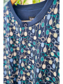 Pigiama in leggerissimo jersey 100% cotone con polsini, fantasia "tennis"