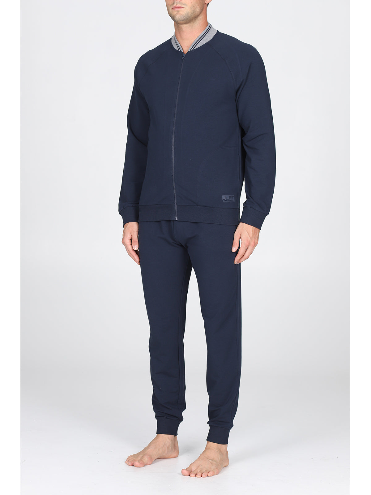 Completo homewear blu, con comoda chiusura zip
