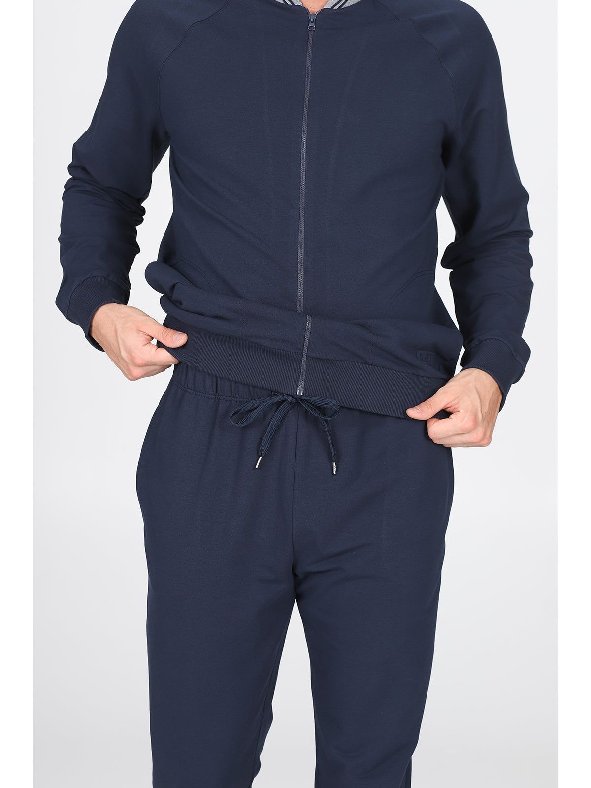 Completo homewear blu, con comoda chiusura zip
