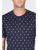 Pigiama corto in leggerissimo jersey 100% cotone, fantasia "tennis"