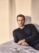 Completo homewear collo a serafino, in soffice modal blu