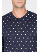 Pigiama in leggerissimo jersey 100% cotone con polsini, fantasia "tennis"