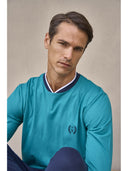 Pigiama lungo in puro cotone, con scollo sportivo a contrasto