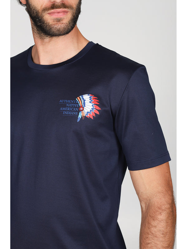 T-shirt in jersey di puro cotone blu, con stampa piazzata "indiano"