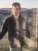 Elegante cardigan in avvolgente pile di viscosa