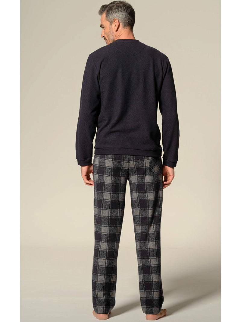 Pajamas in comfortable jacquard fabric